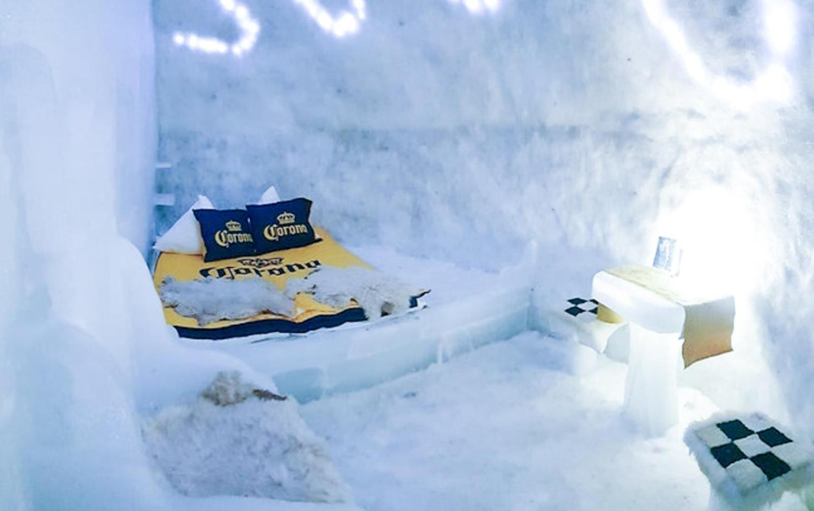 Hotel Of Ice Transylvania Cîrţişoara Esterno foto